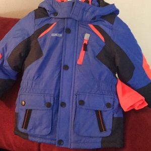 Oshkosh boys coat size 4